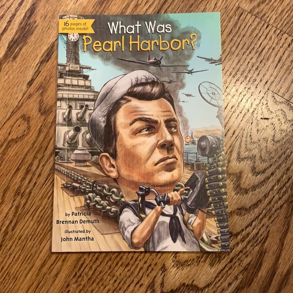 Five NWOT “Who/What is/was” books - Picture 3 of 8